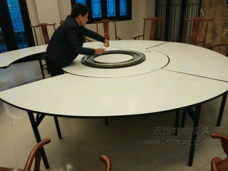 電動(dòng)轉盤(pán)餐桌安裝圖